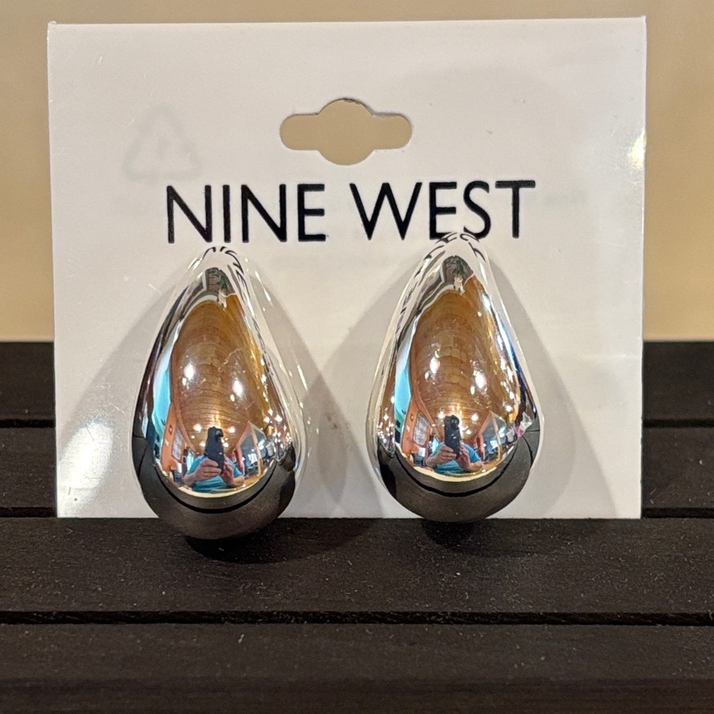 Nine West Shiny Silver Teardrop Earrings